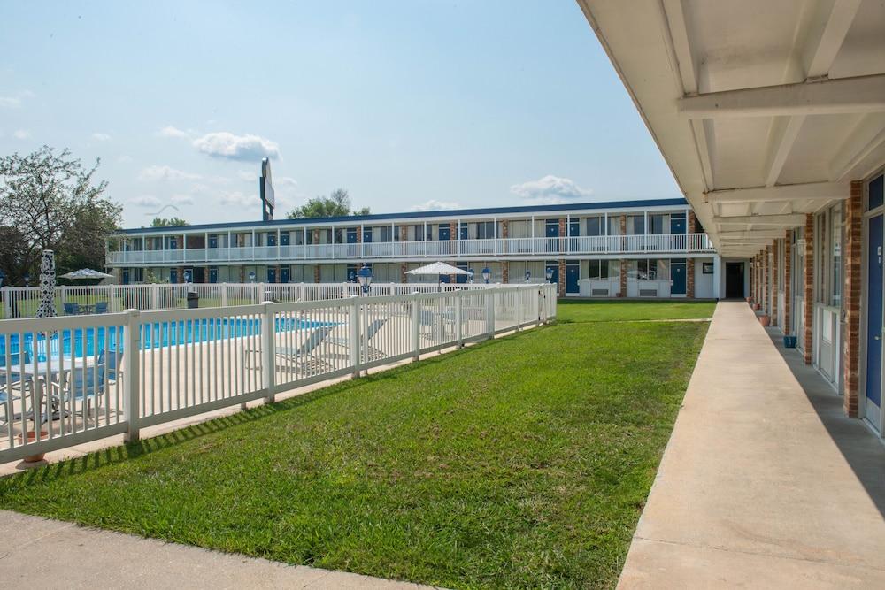 Days Inn By Wyndham Waynesboro Extérieur photo