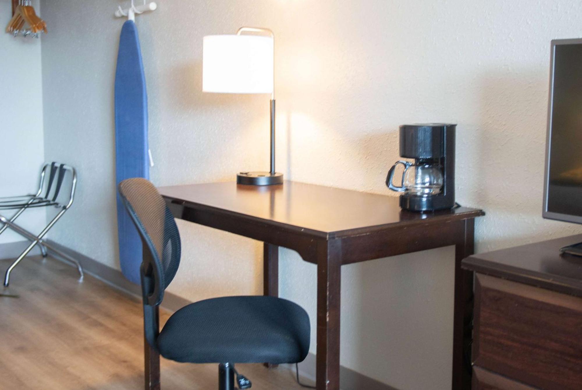 Days Inn By Wyndham Waynesboro Extérieur photo