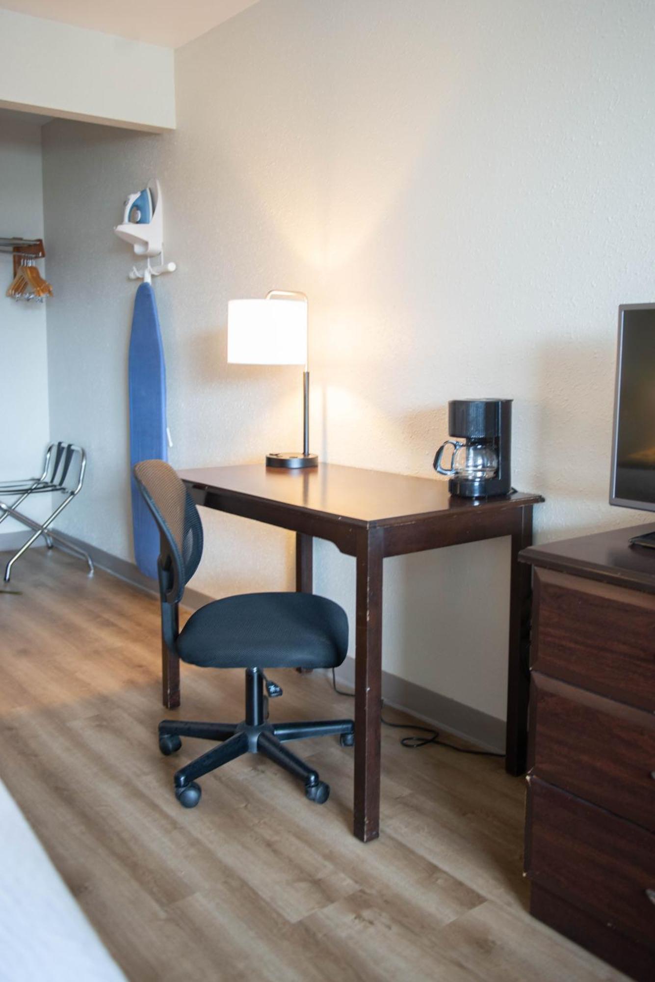 Days Inn By Wyndham Waynesboro Extérieur photo